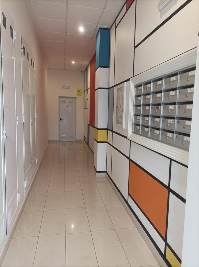 Nice And New Furnished Apartments In Torrevieja Centre Buitenkant foto