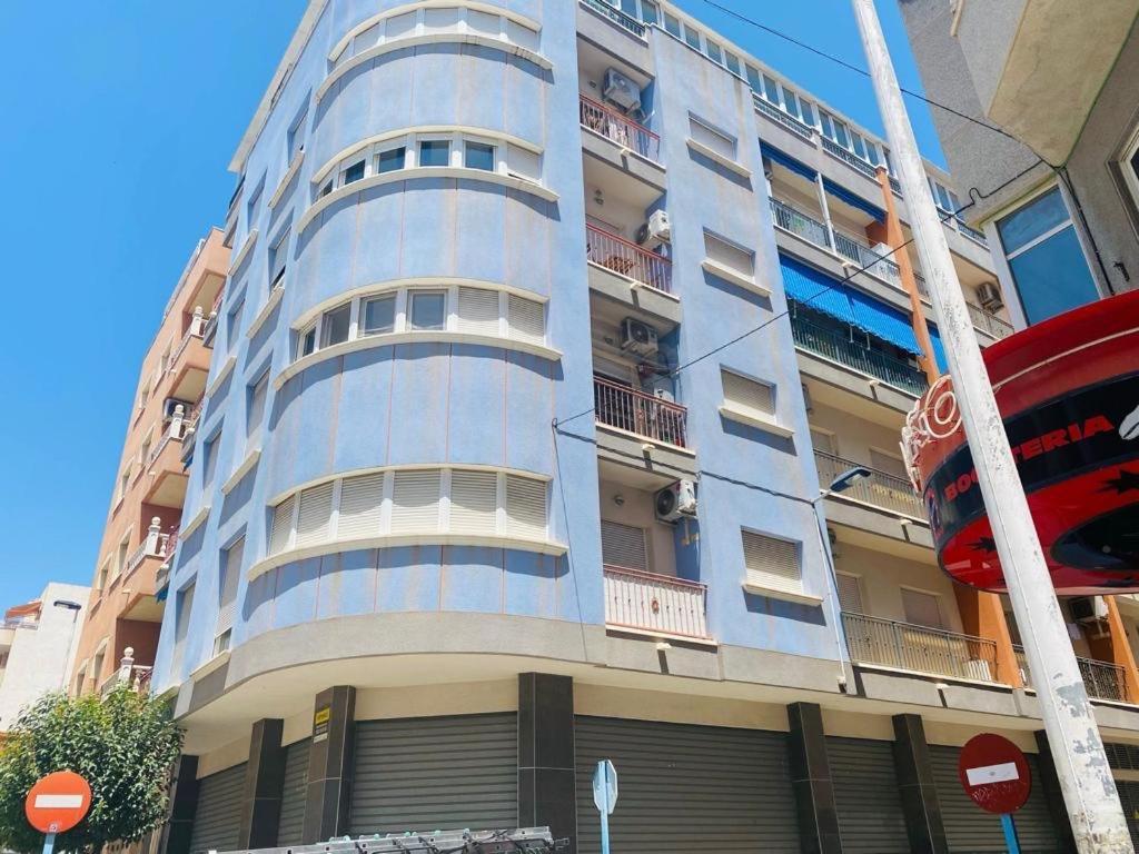 Nice And New Furnished Apartments In Torrevieja Centre Buitenkant foto