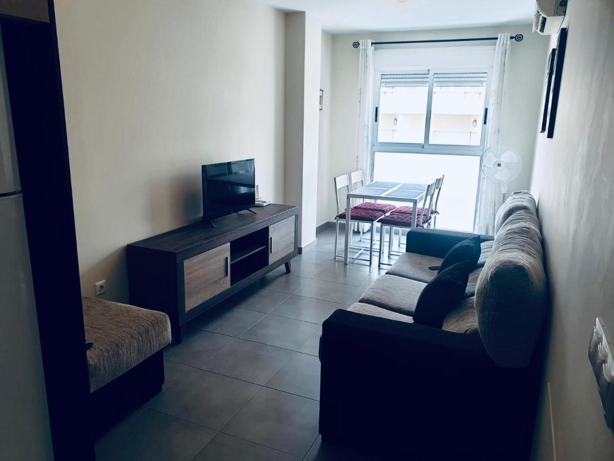 Nice And New Furnished Apartments In Torrevieja Centre Buitenkant foto
