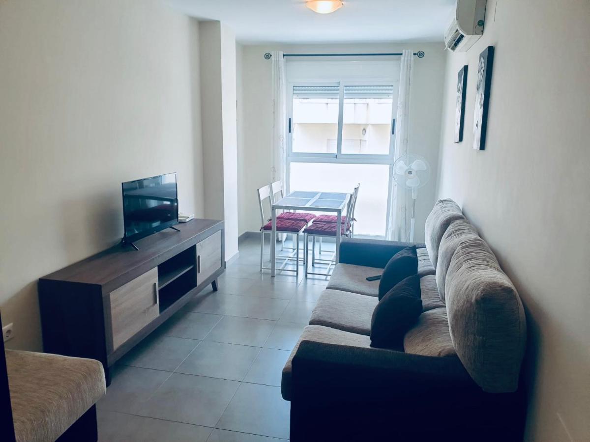 Nice And New Furnished Apartments In Torrevieja Centre Buitenkant foto